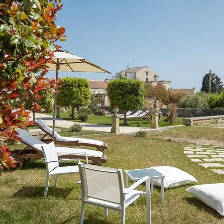 Resort Masseria Costarella *