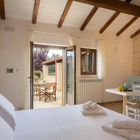 Aloni Costarella Masseria אתר נופש